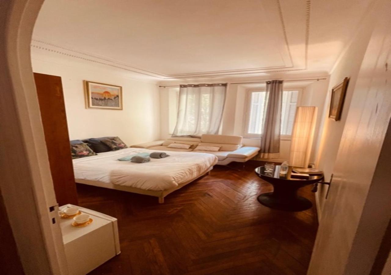 Chez Claudia Bed & Breakfast คานส์ ภายนอก รูปภาพ